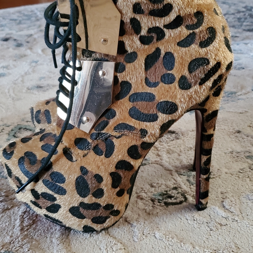 Cleopatra Leopard Print Platform Booties - image 3